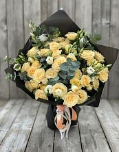 Букет цветов из:  Розы и Лизиантусы в Лагань