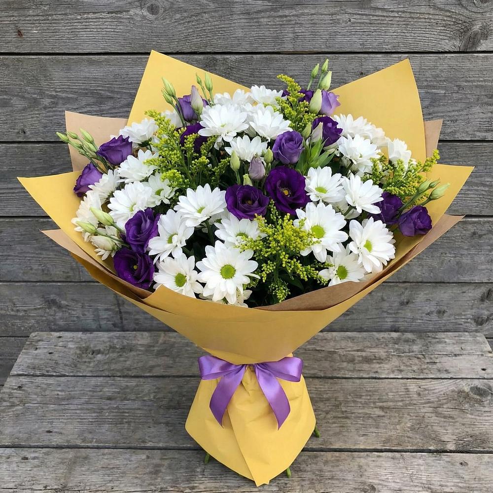 Букет цветов из: Ирисы, Хризантемы и Ромашки в Лагань