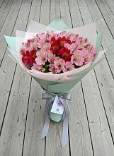 Букет цветов из:  Альстромерии в Лагань