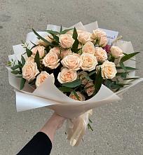 Букет Кремовые розы Латте в Лагань
