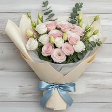 Букет цветов из:  Лизиантусы в Лагань