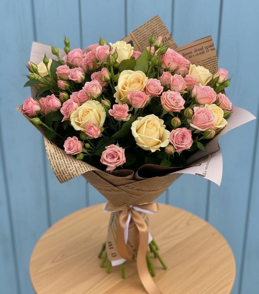 Букет цветов из: Розы в Лагань