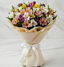 Букет цветов из:  Альстромерии в Лагань