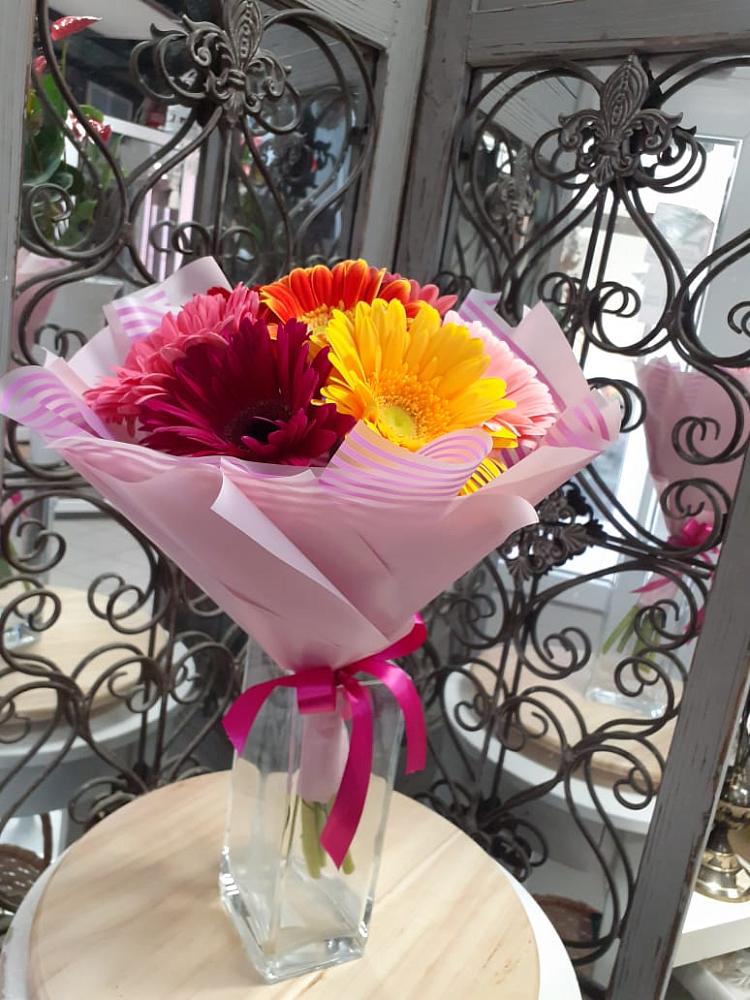 Букет цветов из: Герберы в Лагань