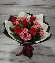 Букет цветов из:  Розы в Лагань