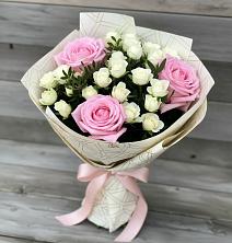Букет цветов из:  Розы в Лагань