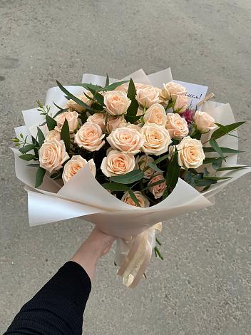 Букет Кремовые розы Латте в Лагань