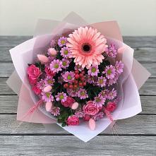 Букет цветов из:  Розы, Герберы и Хризантемы в Лагань