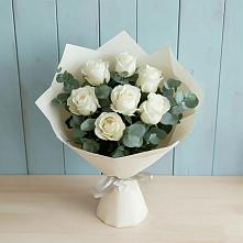 Букет Белые розы в Эвкалипте в Лагань